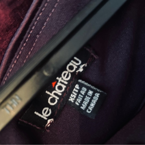 Shoulder mini dress - Picture 2 of 5